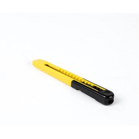 CUTTER H 09 PLASTICO *OFERTA*